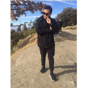 Meet your Posher, Hoa